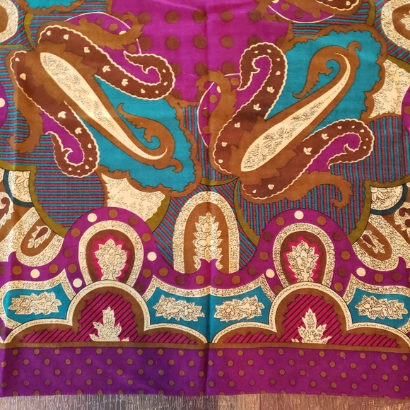 Perry Ellis Wool Scarf - Picture 2 of 5